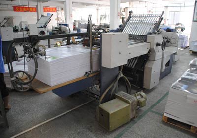 Automatic folding machine