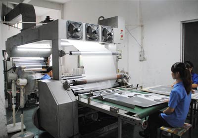 Gluing machine